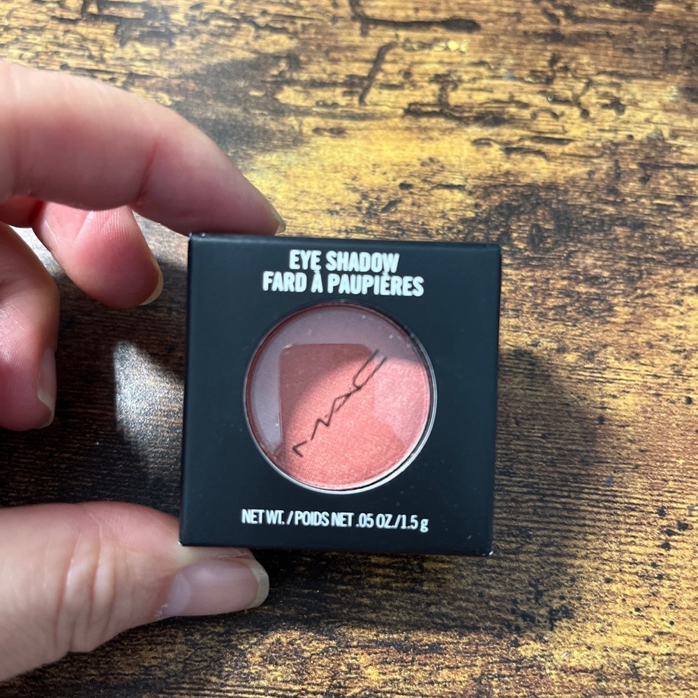 Last One! NIB MAC "PARADISCO Frost" Eye Shadow - Picture 4 of 4